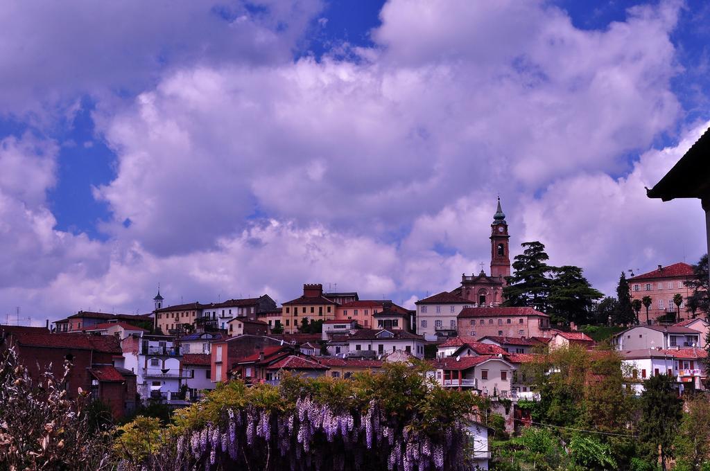 La Foresteria Del Castello - Wellness Hotel In Dimora Storica Castell'Alfero Екстер'єр фото