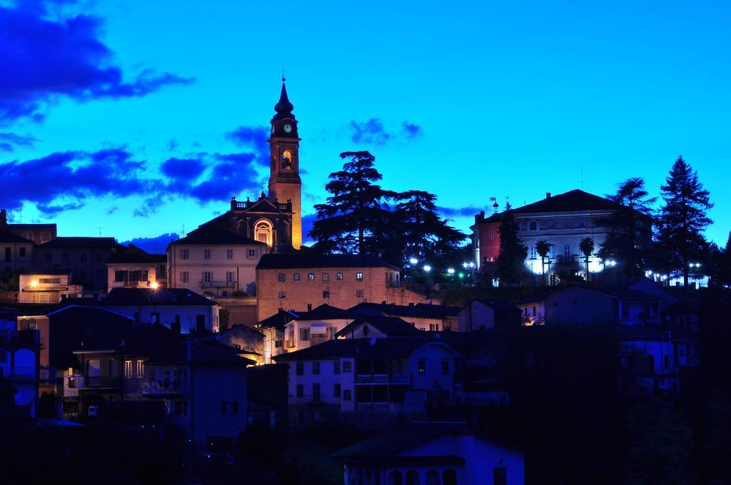 La Foresteria Del Castello - Wellness Hotel In Dimora Storica Castell'Alfero Екстер'єр фото