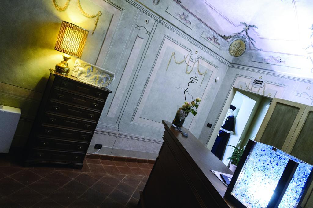 La Foresteria Del Castello - Wellness Hotel In Dimora Storica Castell'Alfero Екстер'єр фото