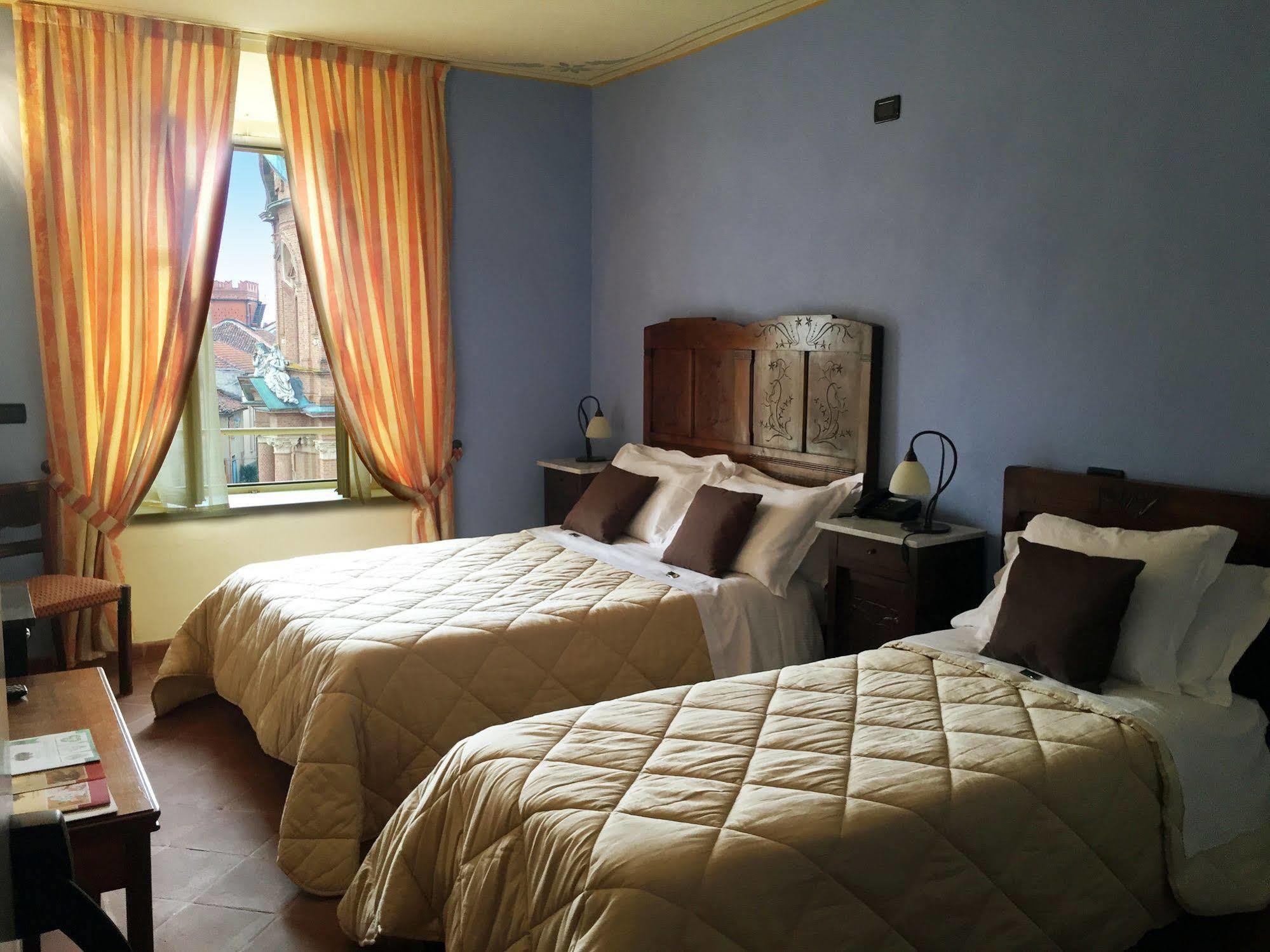 La Foresteria Del Castello - Wellness Hotel In Dimora Storica Castell'Alfero Екстер'єр фото
