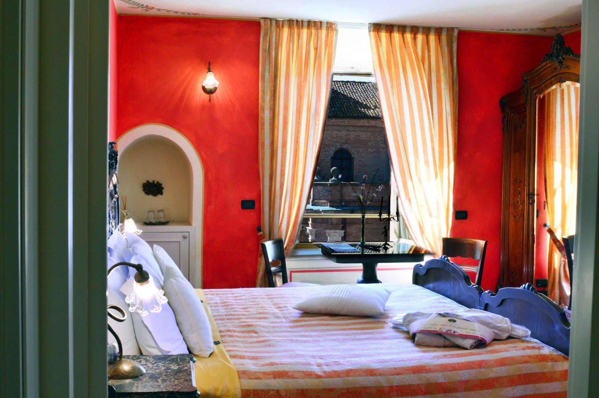 La Foresteria Del Castello - Wellness Hotel In Dimora Storica Castell'Alfero Екстер'єр фото