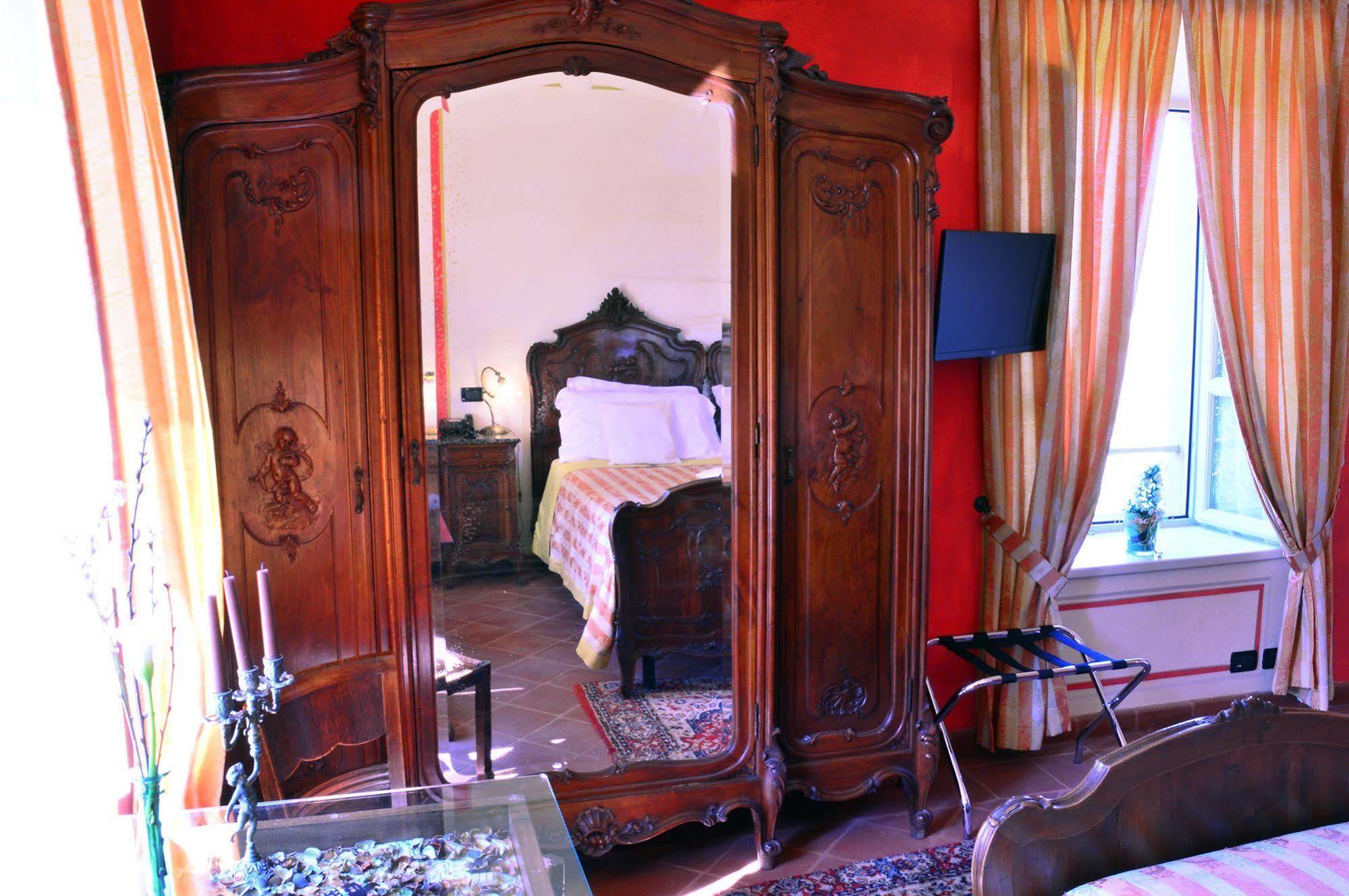 La Foresteria Del Castello - Wellness Hotel In Dimora Storica Castell'Alfero Екстер'єр фото