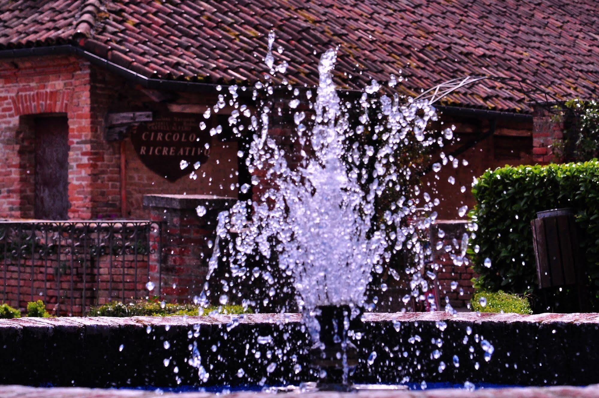 La Foresteria Del Castello - Wellness Hotel In Dimora Storica Castell'Alfero Екстер'єр фото